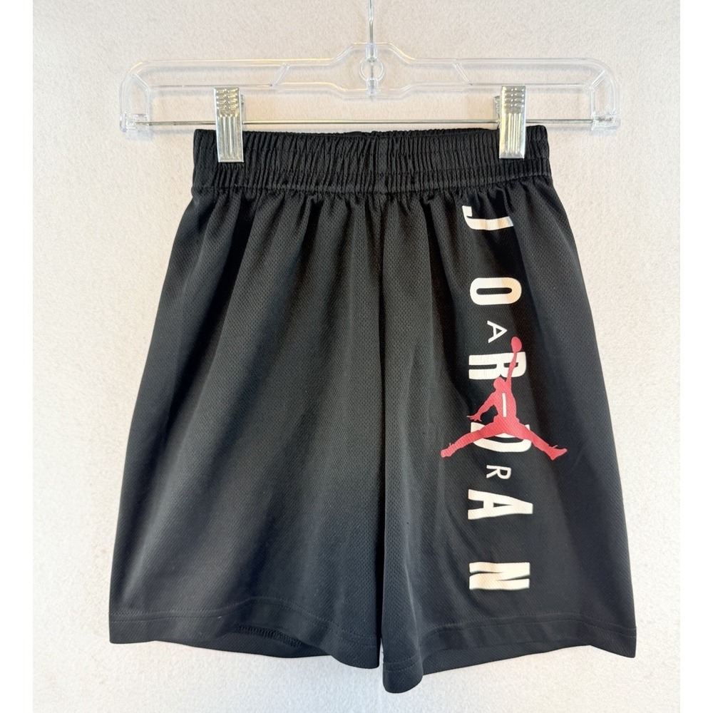 Nike Boy's‎ Air Jordan Jumpman Shorts Size S Black / White / Red 957176-023